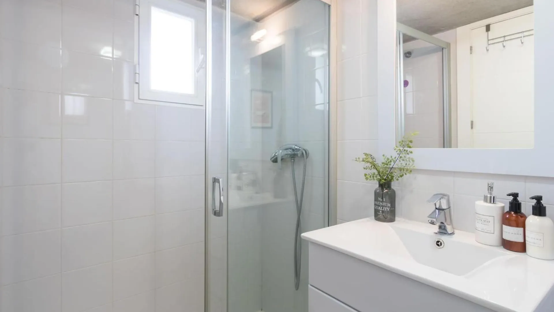 Chezmoihomes Loft Cathedral Granada Apartment